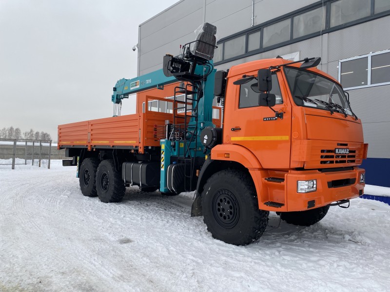 Автомобиль бортовой 438240 на шасси Камаз 43118-73094-50 с КМУ HYUNDAI HLC-7016